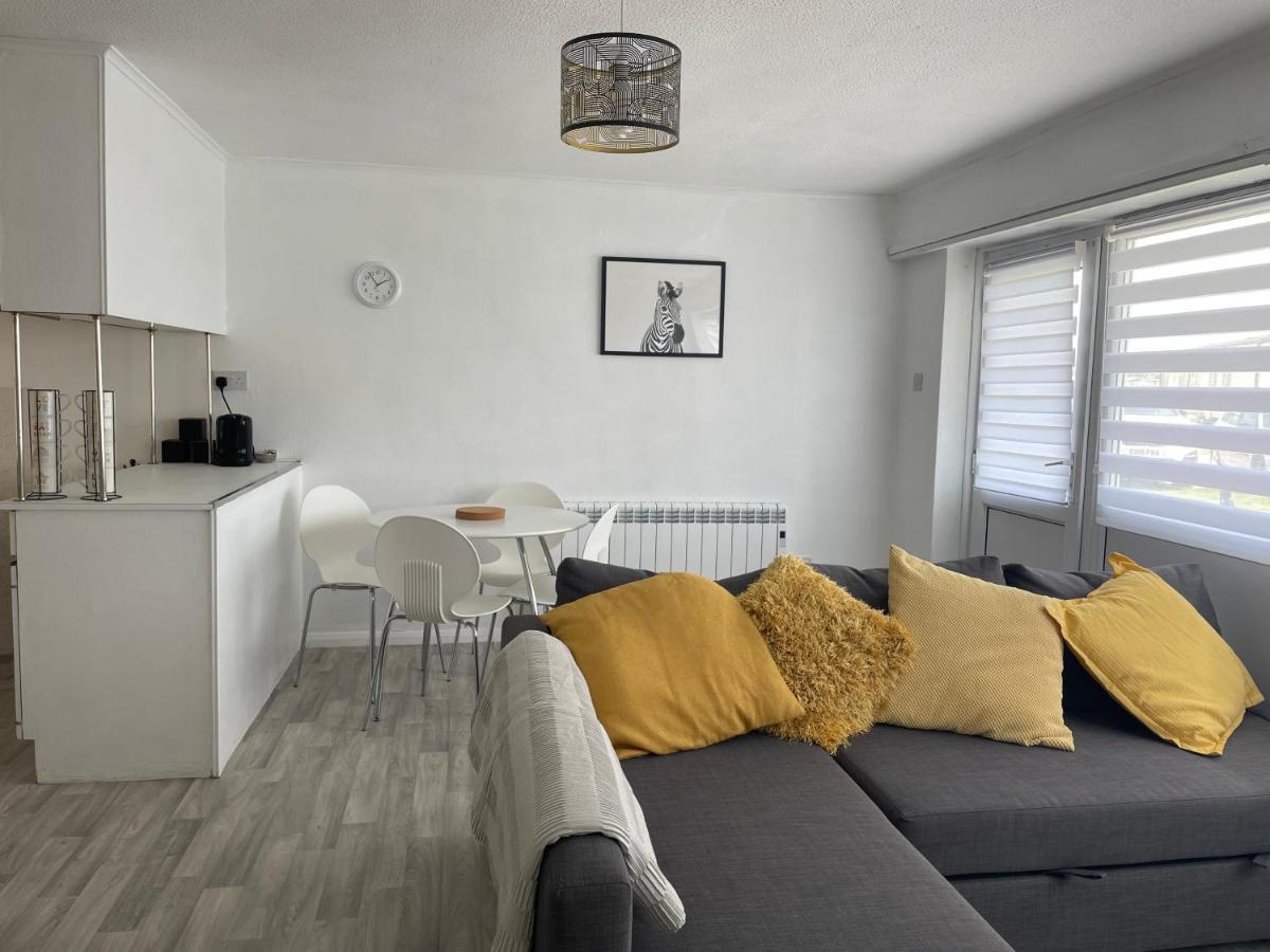 Romney Sands Holiday Apartment New Romney Esterno foto